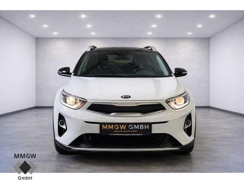 Gebraucht Kia Stonic Vision 84 PS (61 kW) 2019 Schneeweiss/schwarz SUV
