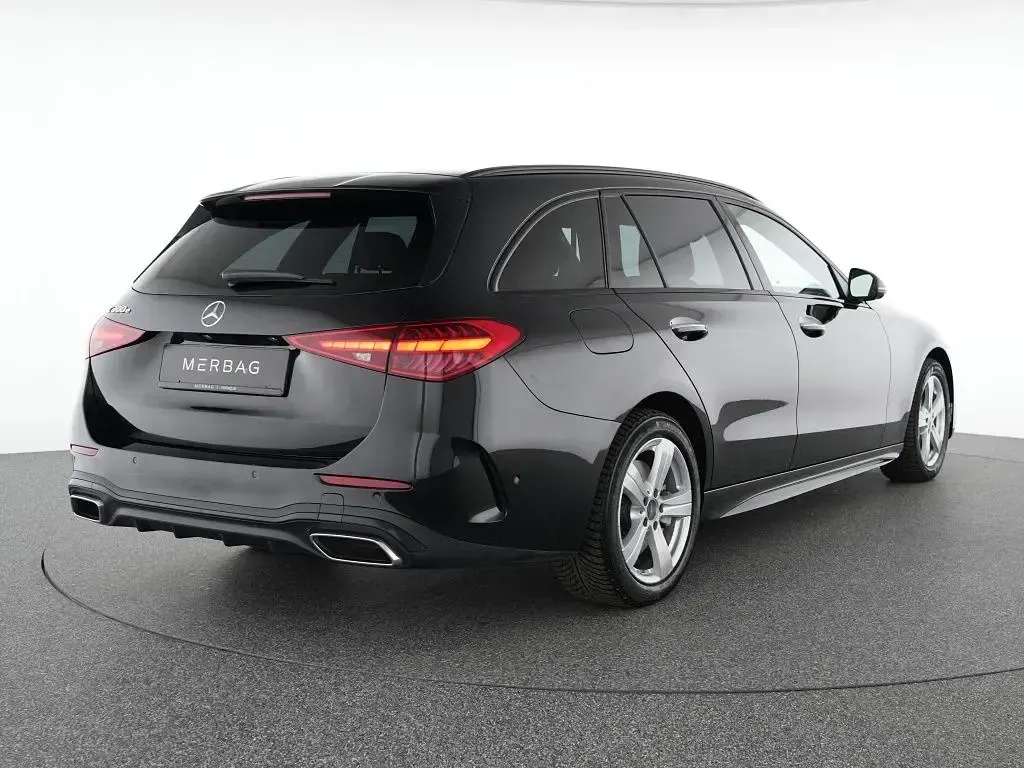 Gebraucht Mercedes GLB200 150 PS (110 kW) 2022 Schwarz SUV