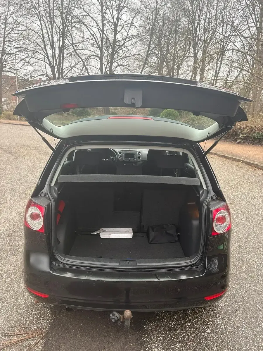 Gebraucht VW Golf VII 105 PS (77 kW) 2014 Schwarz Kleinwagen