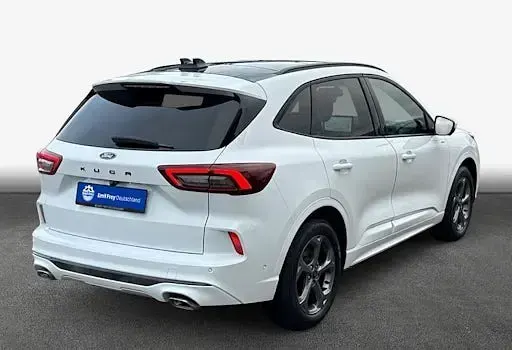 Usata Ford Kuga ST-Line X 186 CV (136 kW) 2024 Bianco SUV