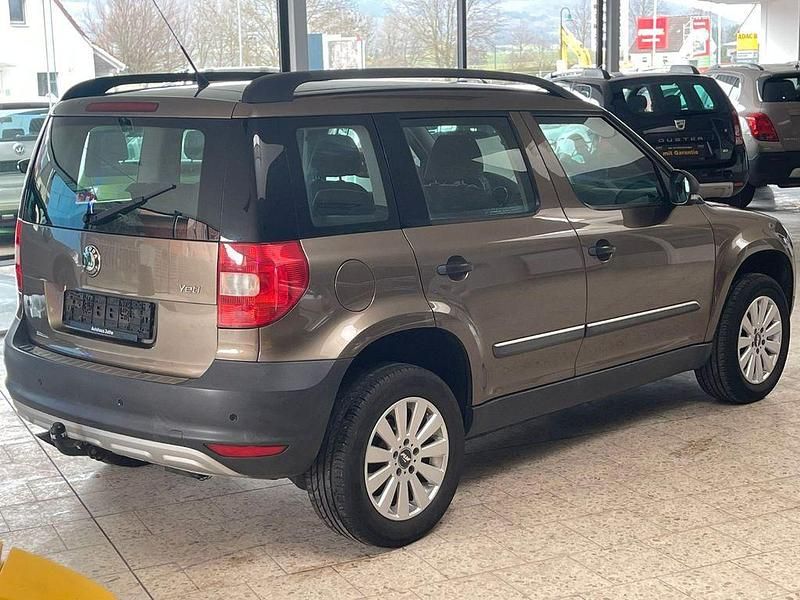 Gebraucht Skoda Yeti 105 PS (77 kW) 2009 Braun SUV