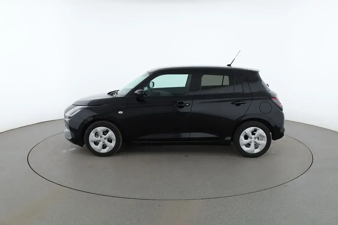Gebraucht Suzuki Swift Comfort+ 2025 Schwarz Kleinwagen
