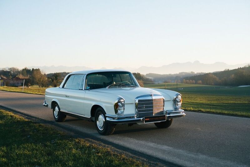 Weiß Gebraucht 1971 Mercedes 280 SE Coupé | 132.900 € - Bild 1/4