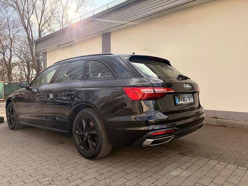 Gebraucht Audi A4 Business 150 PS (110 kW) 2021 Schwarz Kombi
