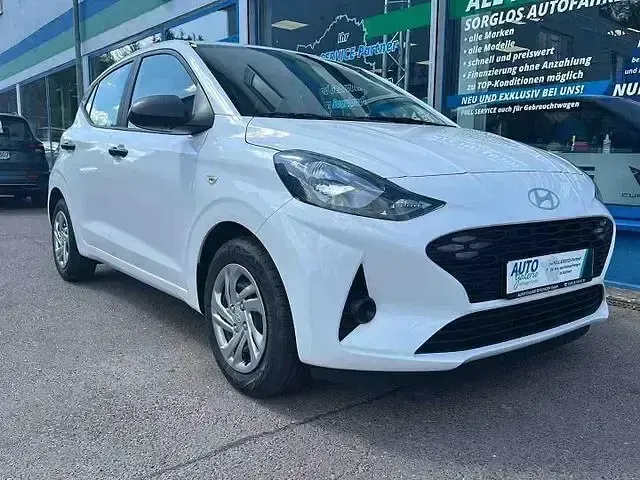 Gebraucht Hyundai i10 63 PS (46 kW) 2025 Weiß Kleinwagen