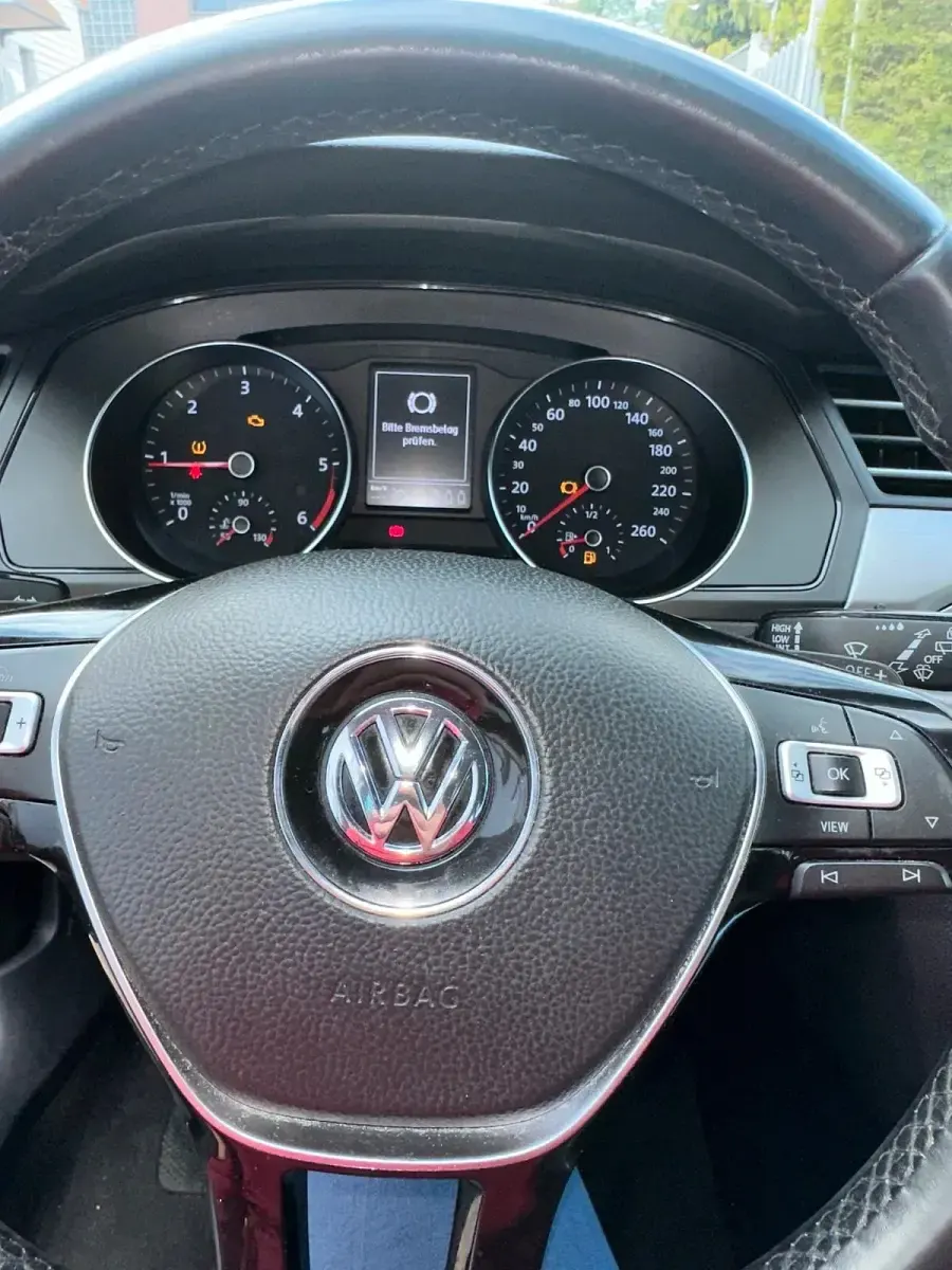 Gebraucht VW Passat 150 PS (110 kW) 2019 Blau Kombi
