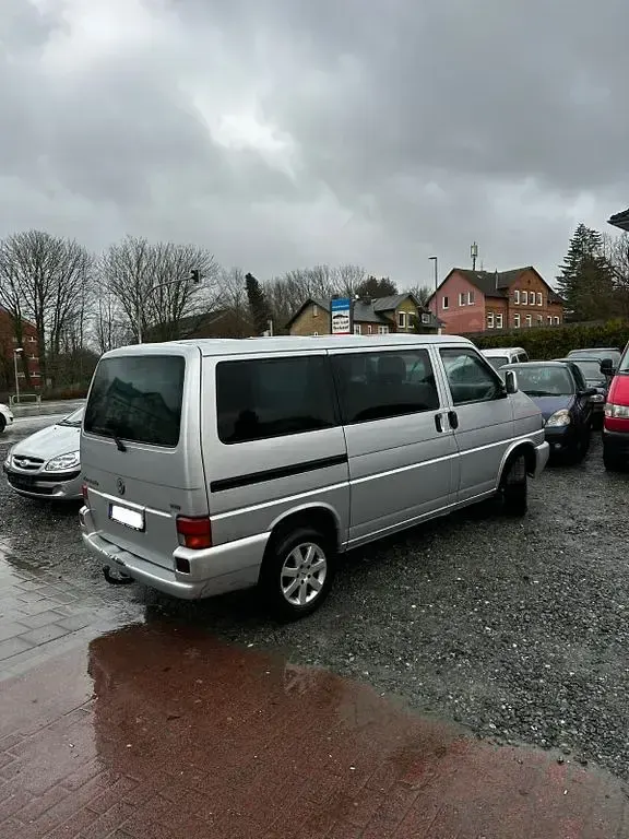 Gebraucht VW T4 102 PS (75 kW) 2001 Silber Van