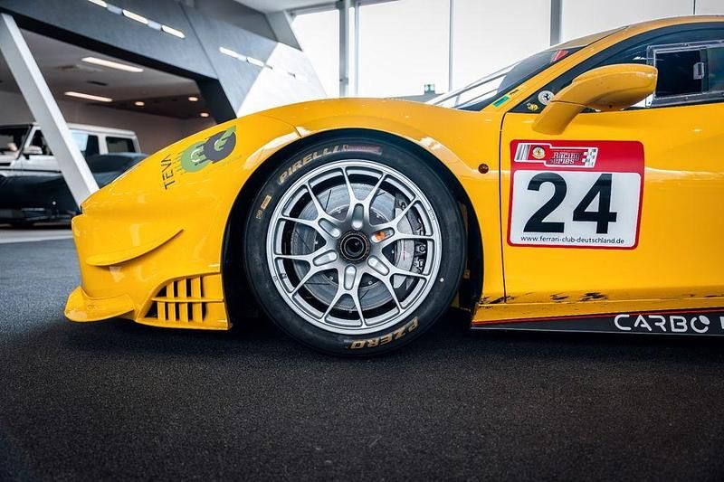 Gebraucht Ferrari 488 669 PS (492 kW) 2018 Gelb Coupé