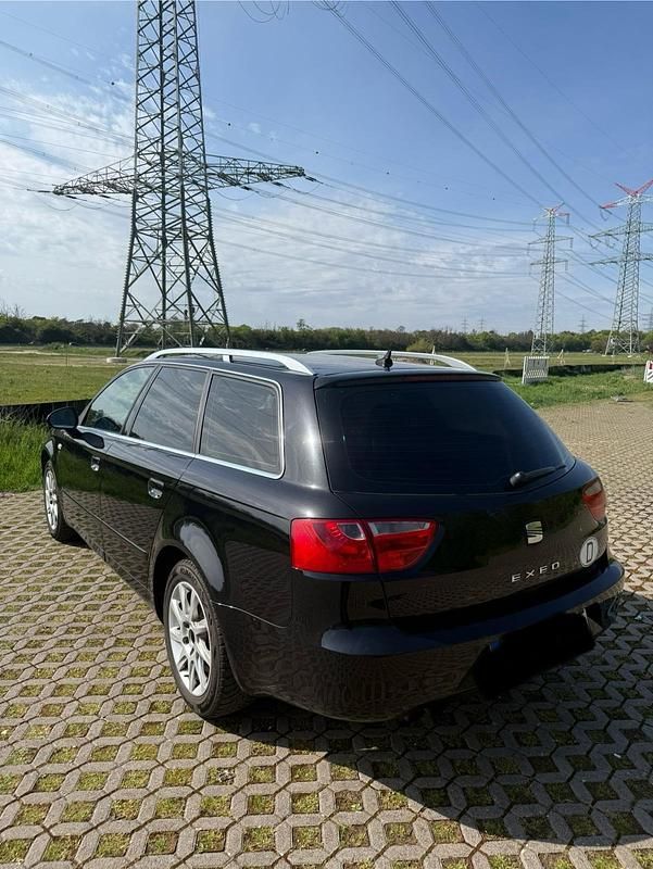 Second-hand Seat Exeo 170 CP (125 kW) 2013 Negru Break