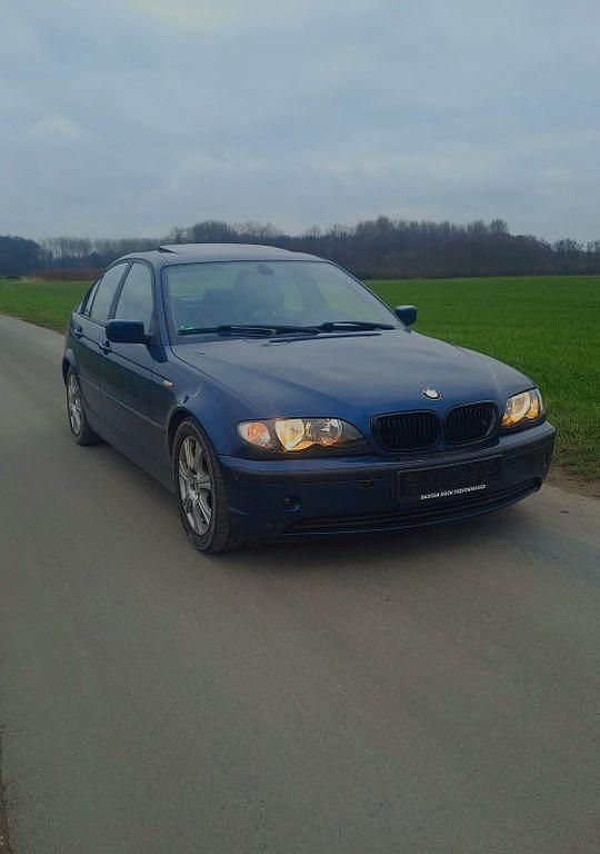 Gebraucht BMW 318 Performance 143 PS (105 kW) 2003 Blau Limousine