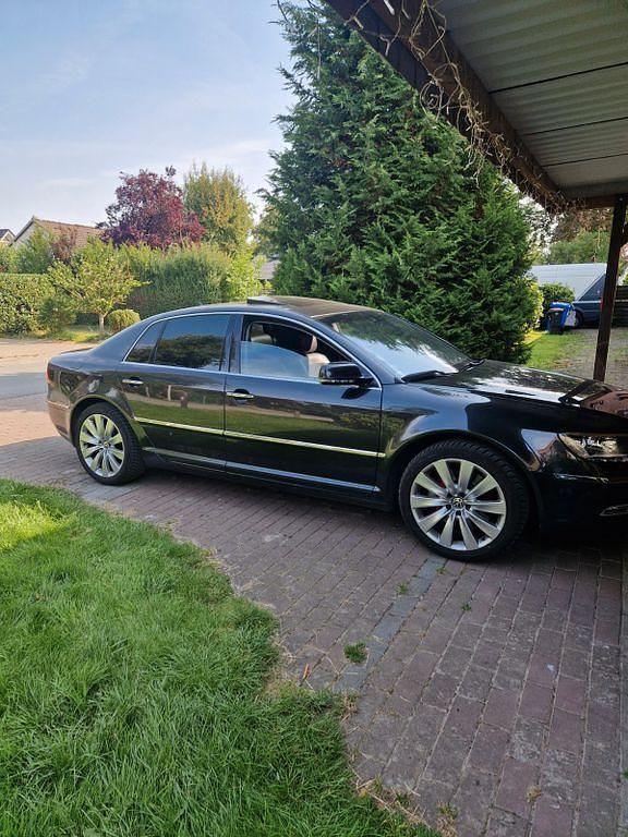 Grau Gebraucht 2013 VW Phaeton Limousine | 17.500 € (Etwas zu teuer) - Bild 1/4