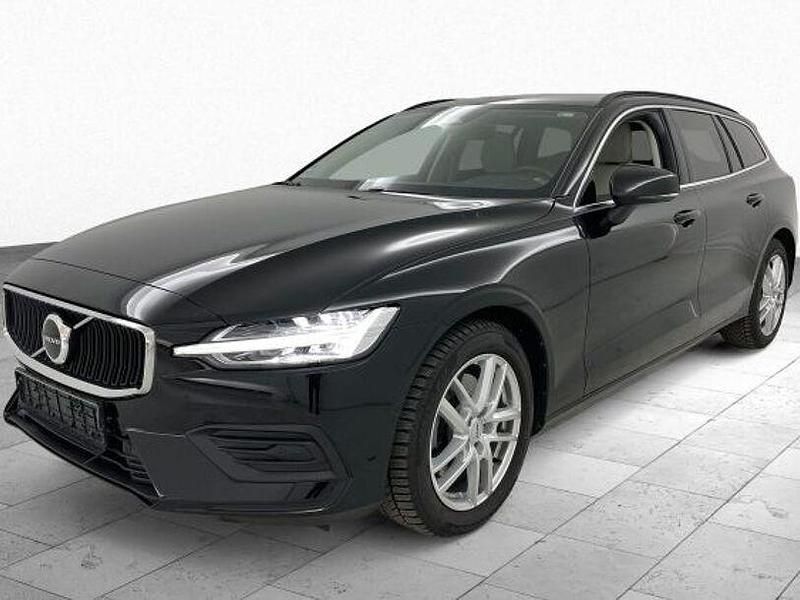 Gebraucht Volvo V60 Core 197 PS (144 kW) 2023 Schwarz Kombi