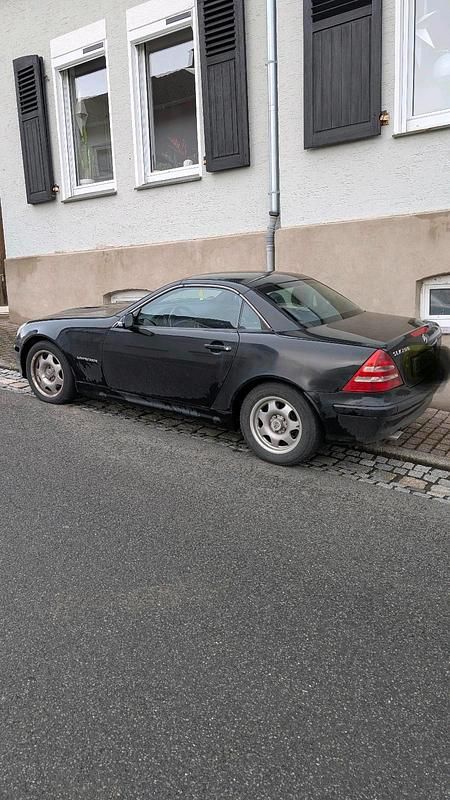 Gebraucht Mercedes SLK200 163 PS (119 kW) 2000 Schwarz Cabrio