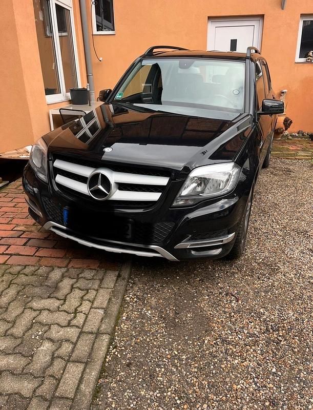 Gebraucht Mercedes GLK200 143 PS (105 kW) 2013 Schwarz SUV