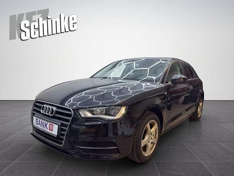 Gebraucht Audi A3 Attraction 110 PS (80 kW) 2015 Schwarz Kombi
