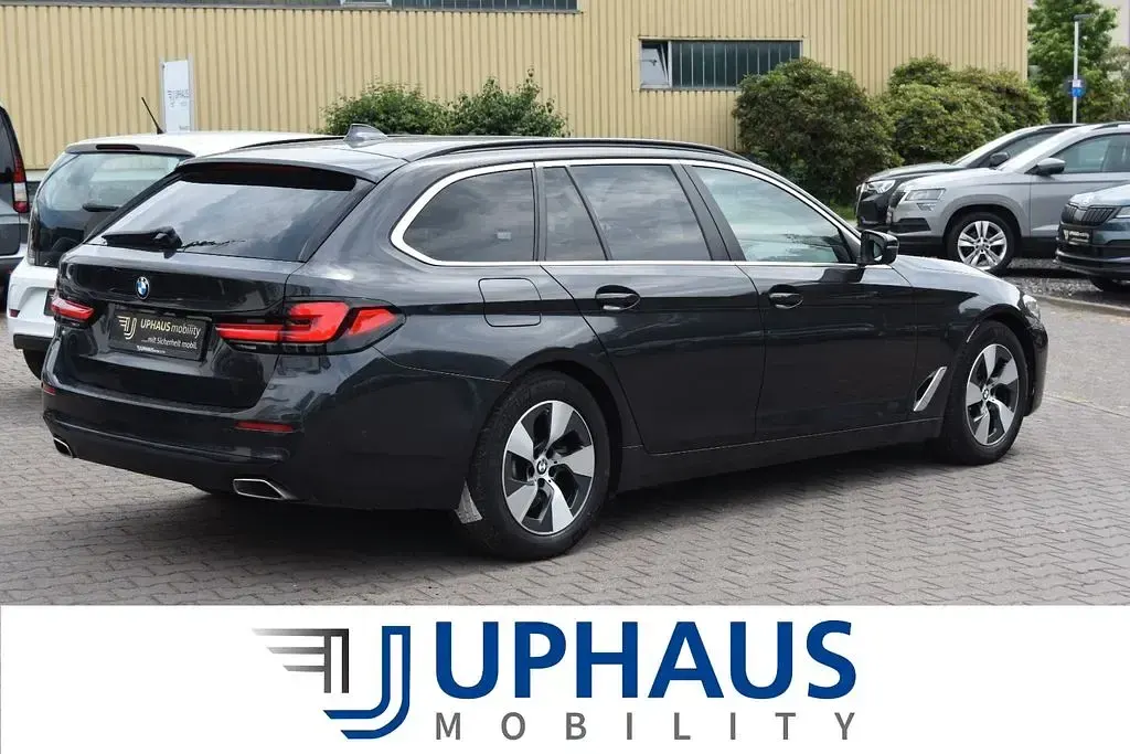 Gebraucht BMW 520 190 PS (139 kW) 2022 Grau Kombi