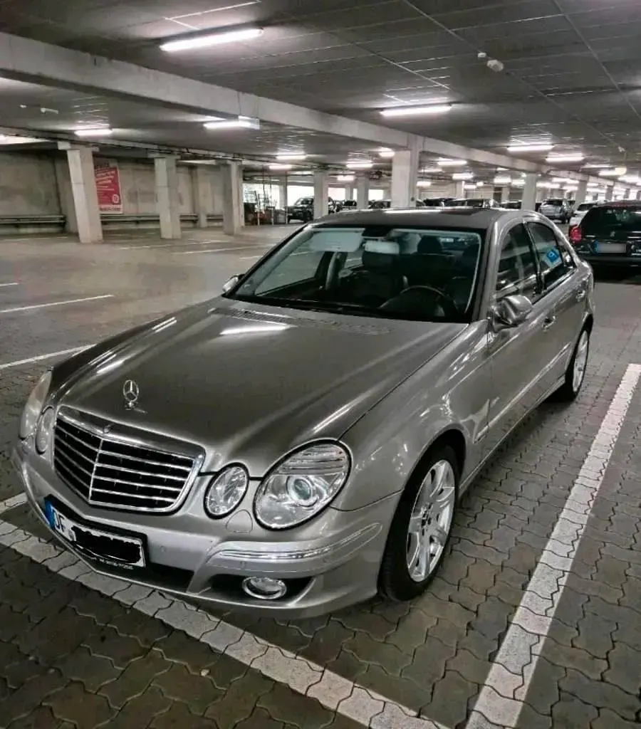 Gebraucht Mercedes E320 224 PS (164 kW) 2009 Gold Limousine