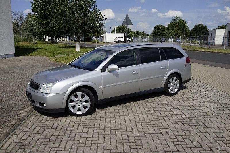 Silber Gebraucht 2004 Opel Vectra Kombi | 1.499 € (Superpreis) - Bild 1/4