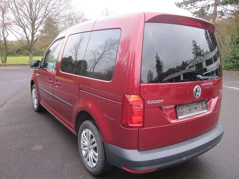 Usata VW Caddy 125 CV (91 kW) 2016 Rosso Monovolume