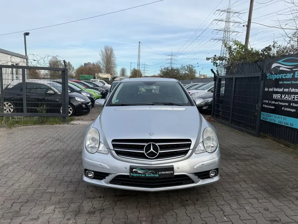 Gebraucht Mercedes R280 231 PS (169 kW) 2009 Silber Van / Kleinbus