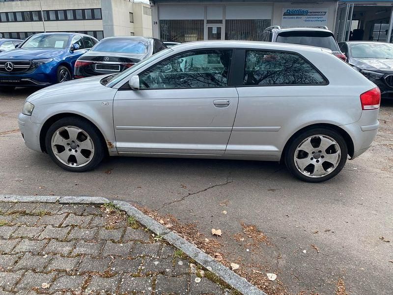 Gebraucht Audi A3 Attraction 102 PS (75 kW) 2007 Silber Kleinwagen