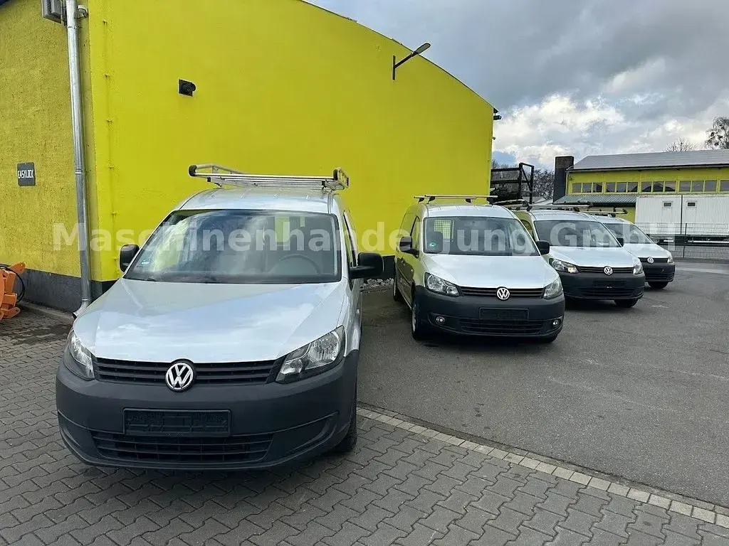 Usata VW Caddy 102 CV (75 kW) 2015 Argento Monovolume