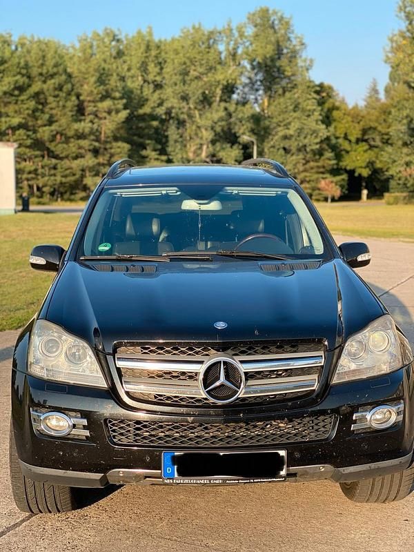 Schwarz Gebraucht 2007 Mercedes GL420 SUV | 10.000 € (Guter Preis) - Bild 1/4
