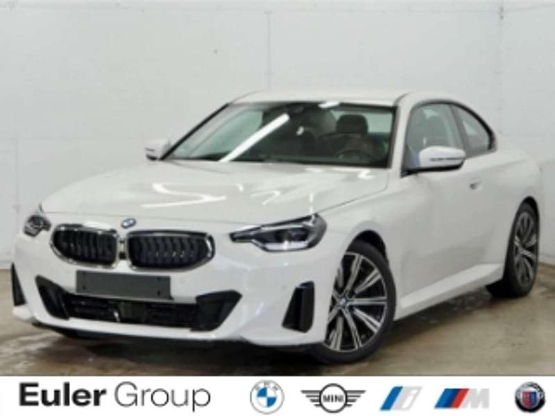 Weiss Gebraucht 2024 BMW 218 Shadowline Coupé | 31.790 € (Superpreis) - Bild 1/4