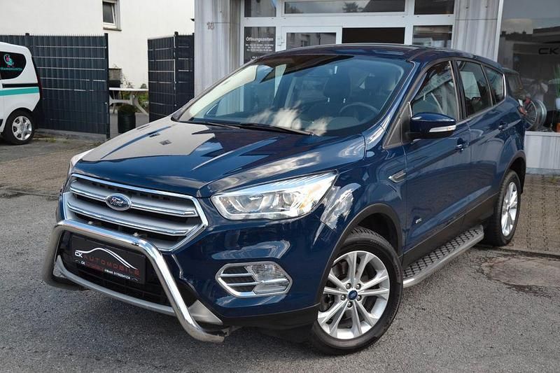 Blau Gebraucht 2017 Ford Kuga Titanium SUV | 12.999 € (Superpreis) - Bild 1/4