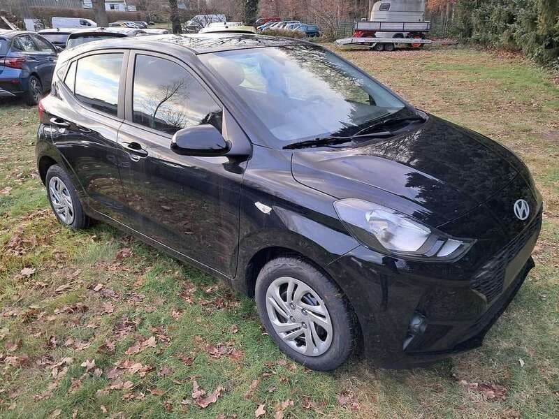 Phantom black Neu 2025 Hyundai i10 Select Kleinwagen | 18.750 € (Etwas zu teuer) - Bild 1/4