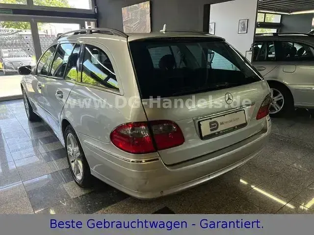 Gebraucht Mercedes E220 Avantgarde 170 PS (125 kW) 2008 Silber Limousine