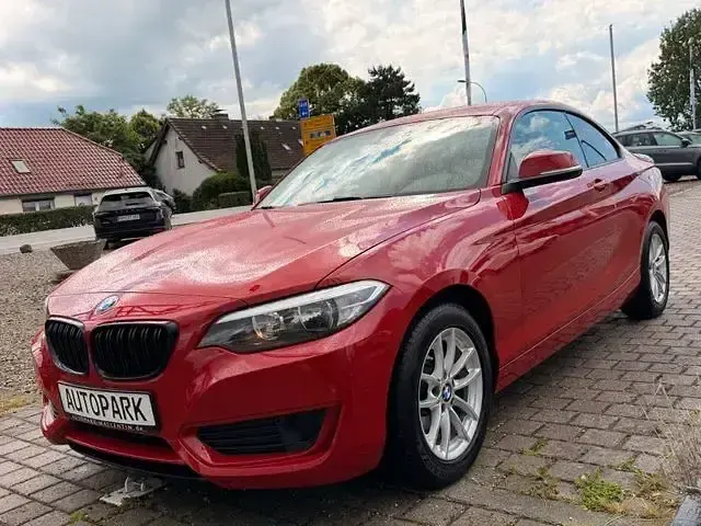 Gebraucht BMW 218 Sport Line 136 PS (100 kW) 2017 Rot Coupé