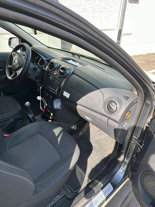 Gebraucht Dacia Logan 75 PS (55 kW) 2017 Andere farben Kombi