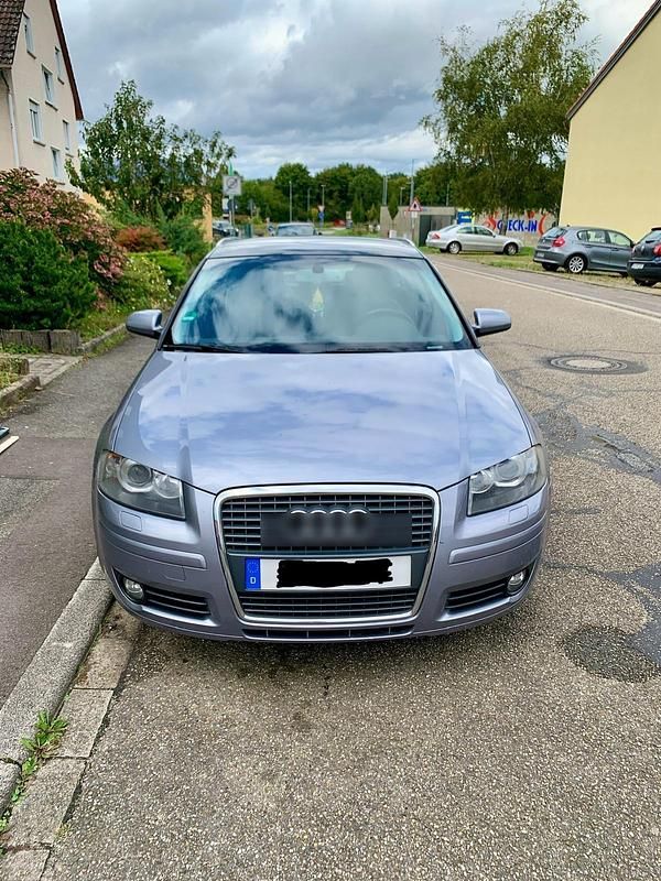 Grau Gebraucht 2005 Audi A3 Kleinwagen | 2.799 € (Superpreis) - Bild 1/4