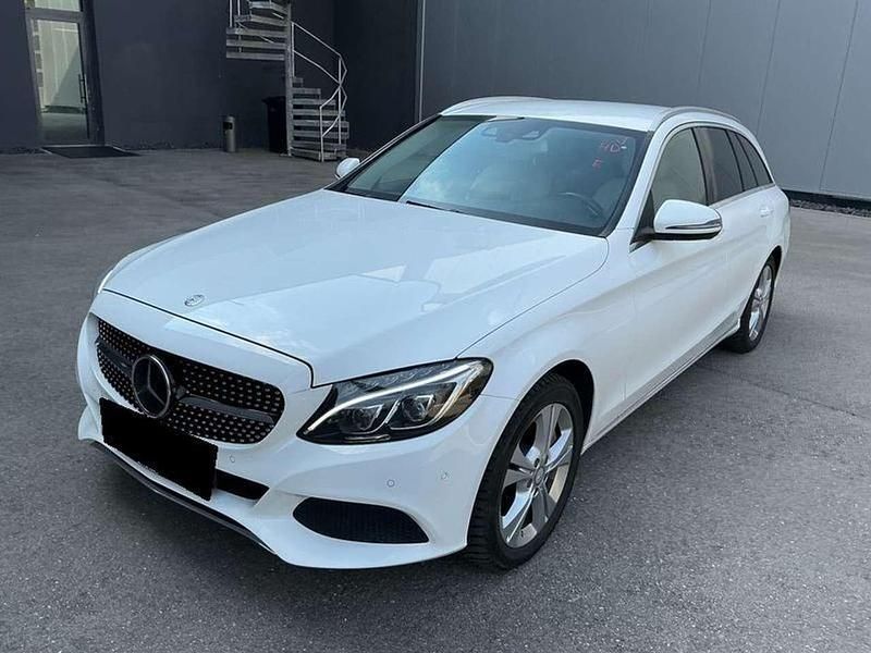 Weiß Gebraucht 2016 Mercedes C350e Kombi | 17.399 € (Guter Preis) - Bild 1/4