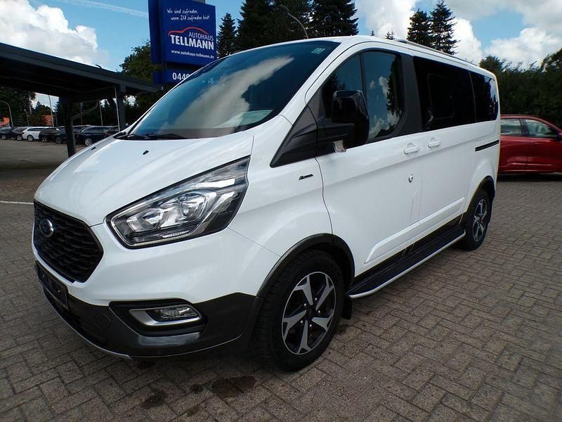 Weiß Gebraucht 2022 Ford Tourneo Custom Active Van / Kleinbus | 39.990 € (Teuer) - Bild 1/4