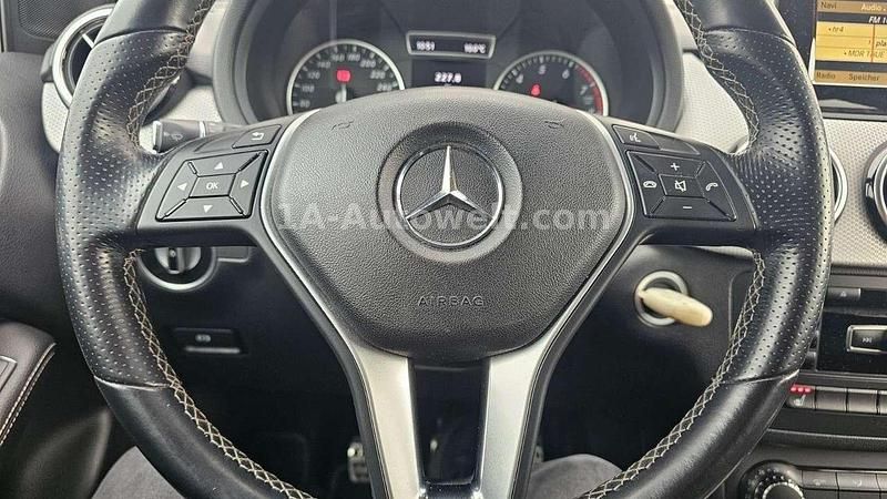 Gebraucht Mercedes B200 AMG 156 PS (114 kW) 2012 Polarsilber  metalliclack Van / Kleinbus