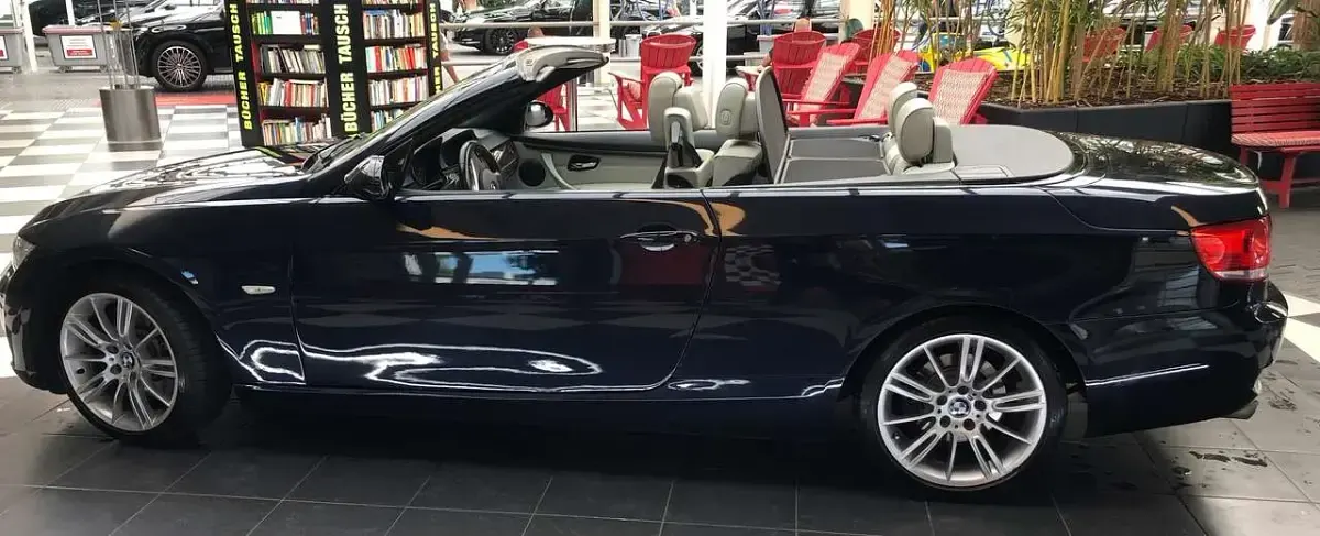 Gebraucht BMW 325 218 PS (160 kW) 2009 Blau Cabrio