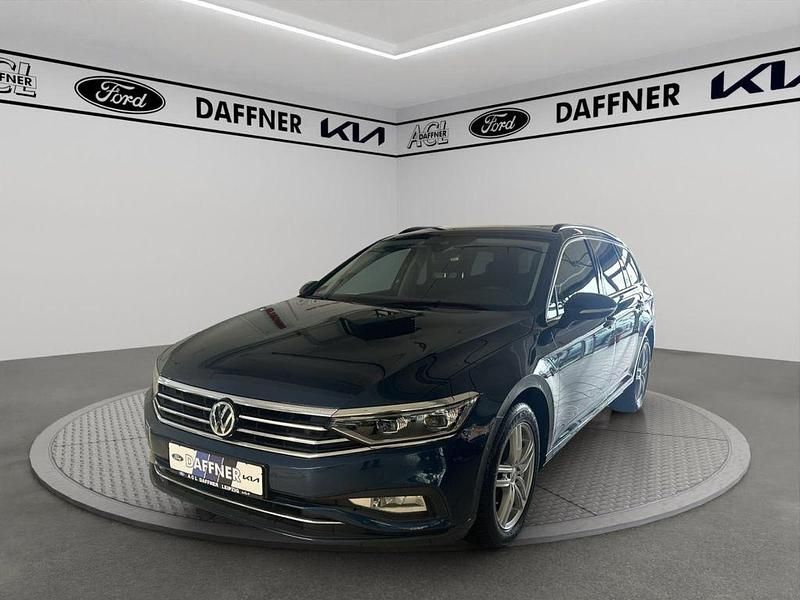 Gebraucht VW Passat Business 190 PS (139 kW) 2020 Aquamarinblau metallic Kombi