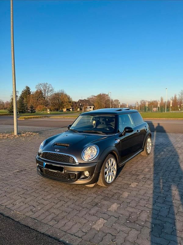 Grau Gebraucht 2012 Mini Cooper S Chili Kleinwagen | 6.840 € (Fairer Preis) - Bild 1/4