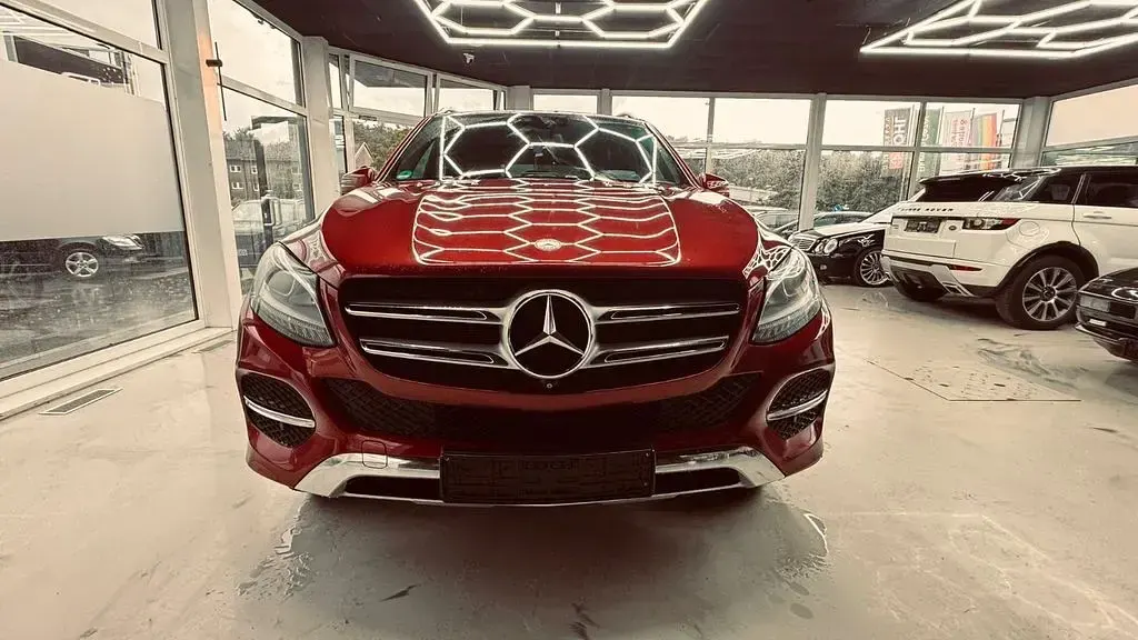 Gebraucht Mercedes GLE500 435 PS (319 kW) 2015 Rot SUV