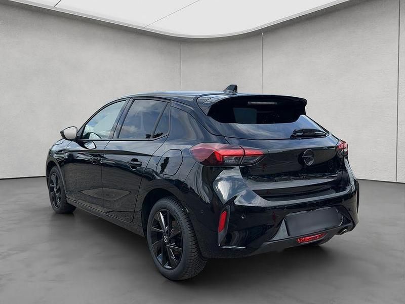 Gebraucht Opel Corsa 101 PS (74 kW) 2024 Kardio rot metallic Limousine