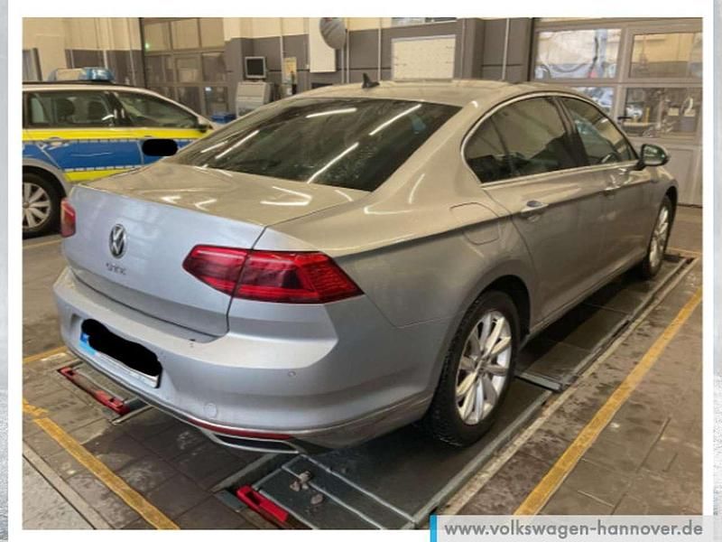 Gebraucht VW Passat GTE 218 PS (160 kW) 2020 Silber Limousine