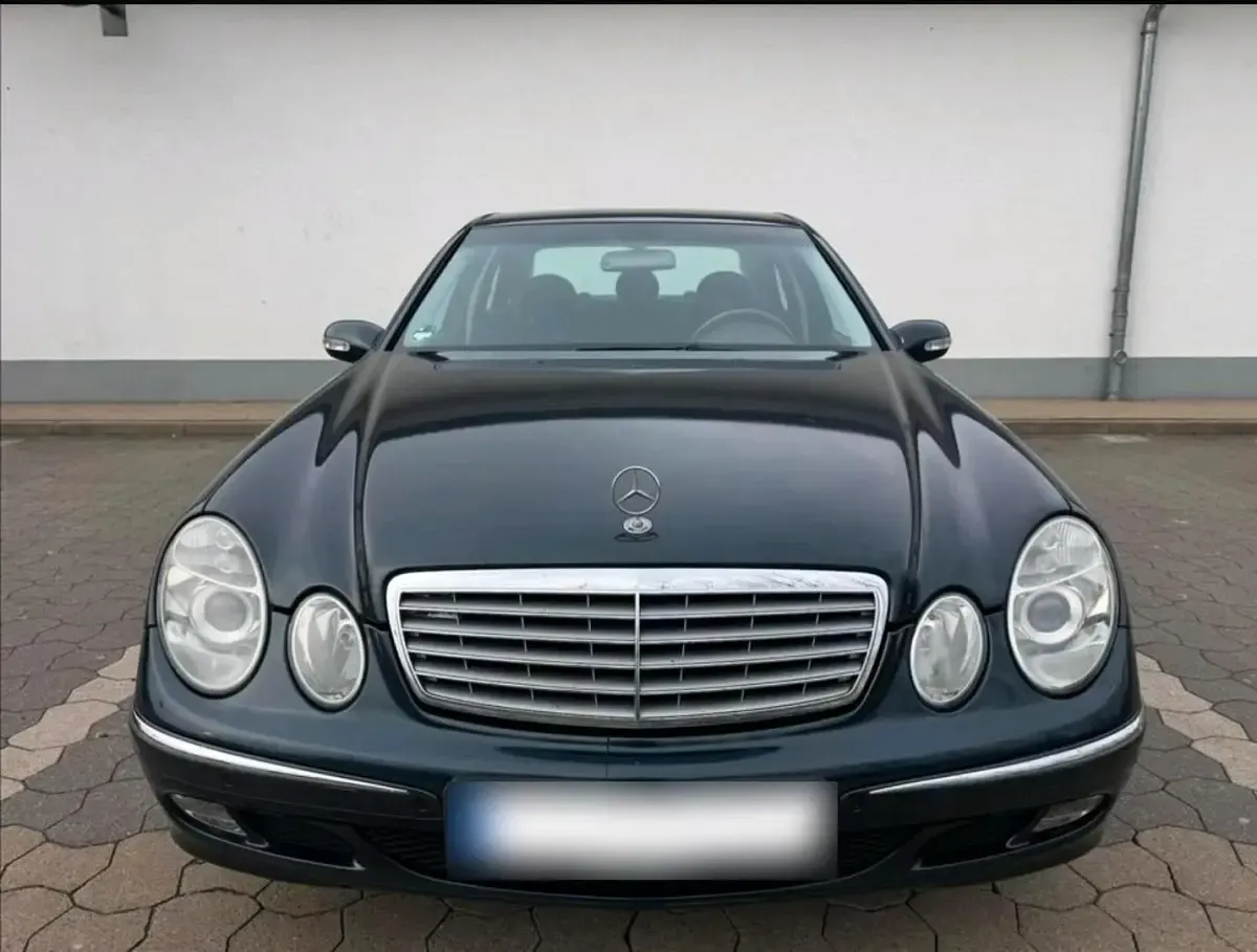 Gebraucht Mercedes E320 224 PS (164 kW) 2004 Schwarz Limousine