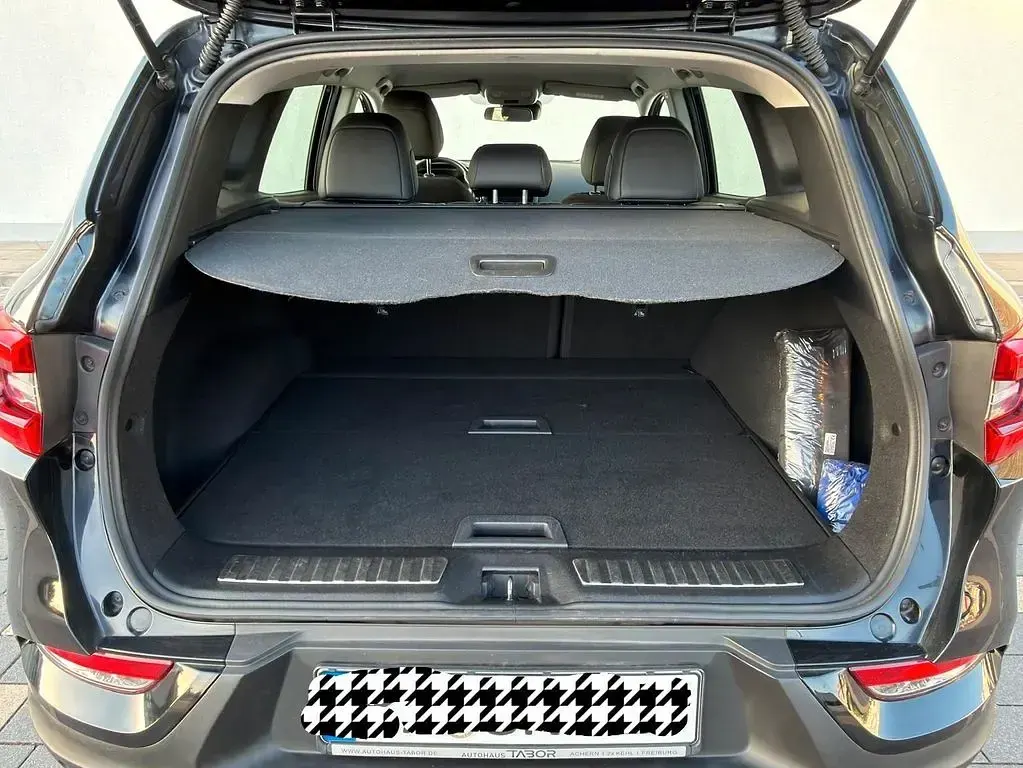 Gebraucht Renault Kadjar LIMITED 140 PS (102 kW) 2019 Schwarz SUV