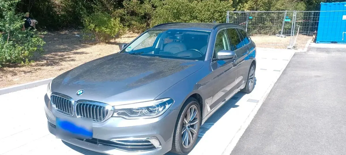 Gebraucht BMW 520 Luxury Line 190 PS (139 kW) 2019 Grau Kombi