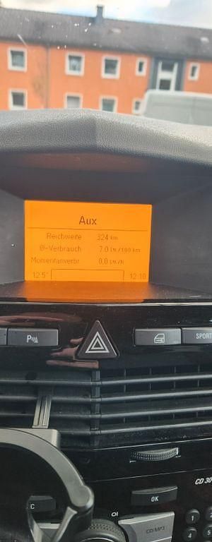 Gebraucht Opel Astra Innovation 140 PS (102 kW) 2009 Silber Limousine