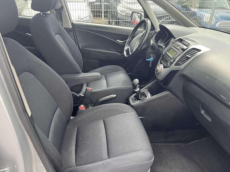 Gebraucht Hyundai ix20 116 PS (85 kW) 2014 Silber Kleinwagen