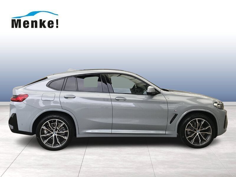 Gebraucht BMW X4 Comfort Edition 190 PS (139 kW) 2024 Silber SUV