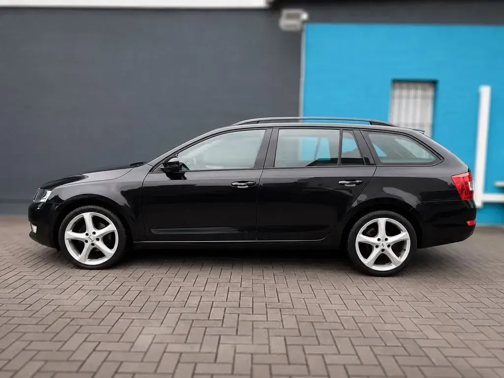 Gebraucht Skoda Octavia 150 PS (110 kW) 2014 Schwarz Kombi